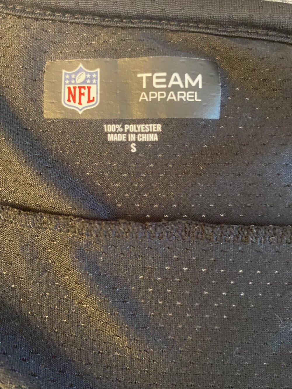 Las Vegas Raiders NFL Team Apparel Black Mesh V Neck Tee - Picture 4 of 4